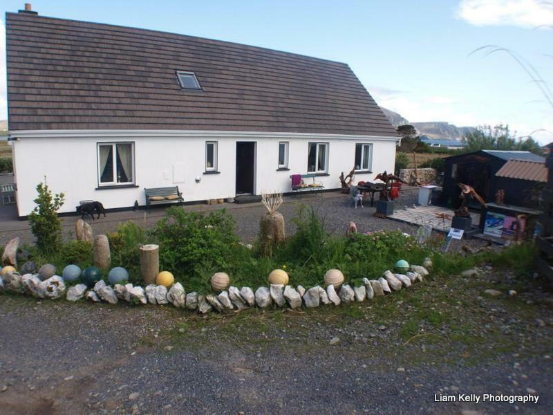 Lakefield Gallery Keel (Mayo) Exterior photo